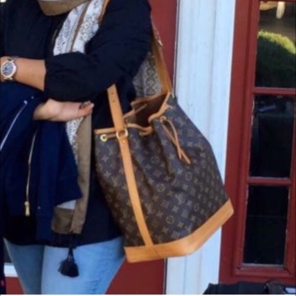 Louis Vuitton Handbags - Noe GM Louis Vuitton Auth Shoulder bag Bucket